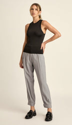 Regata Elara en color negro