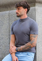 Camiseta Slim Cuello Medio Gris