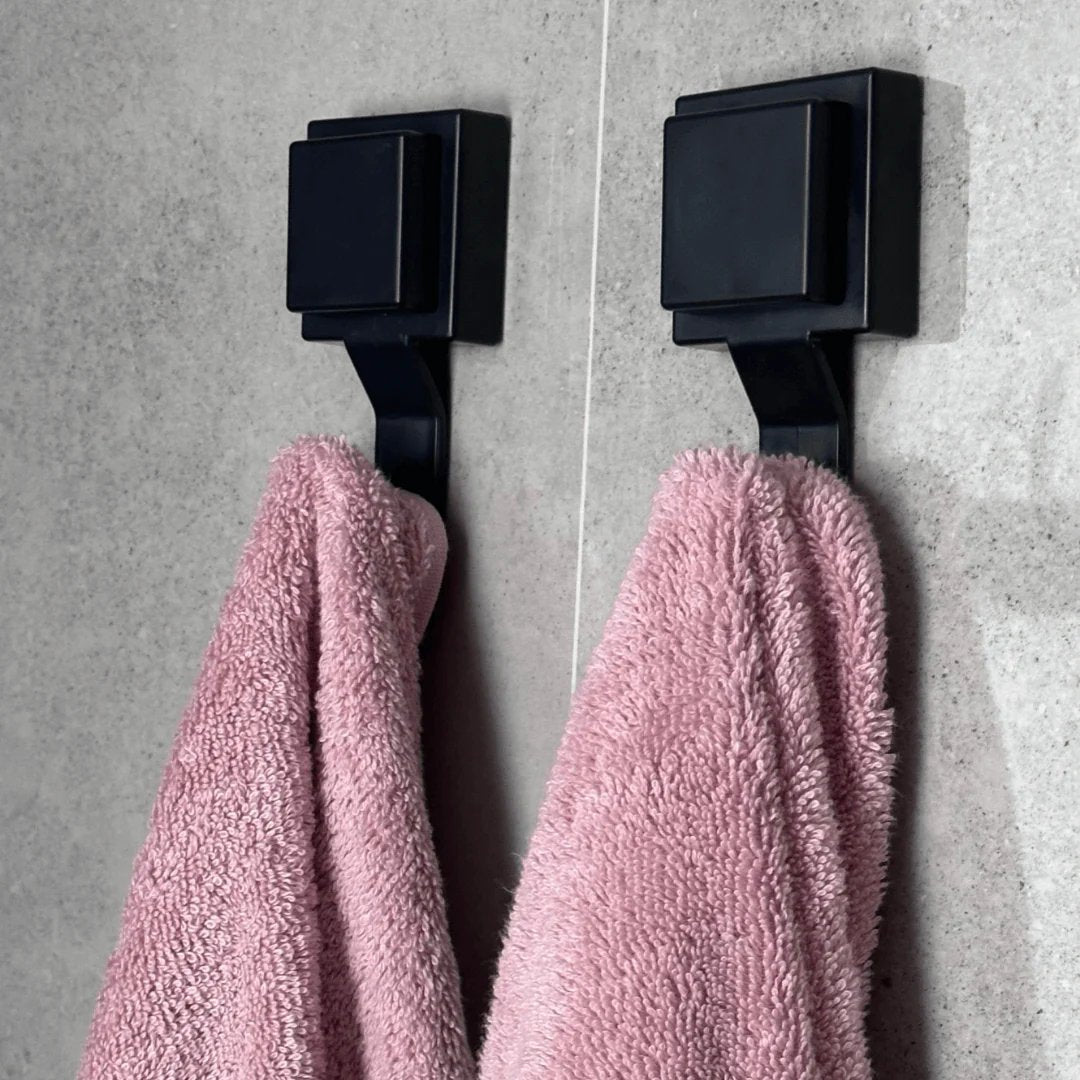 Gancho Multiuso con Ventosa en Negro Mate