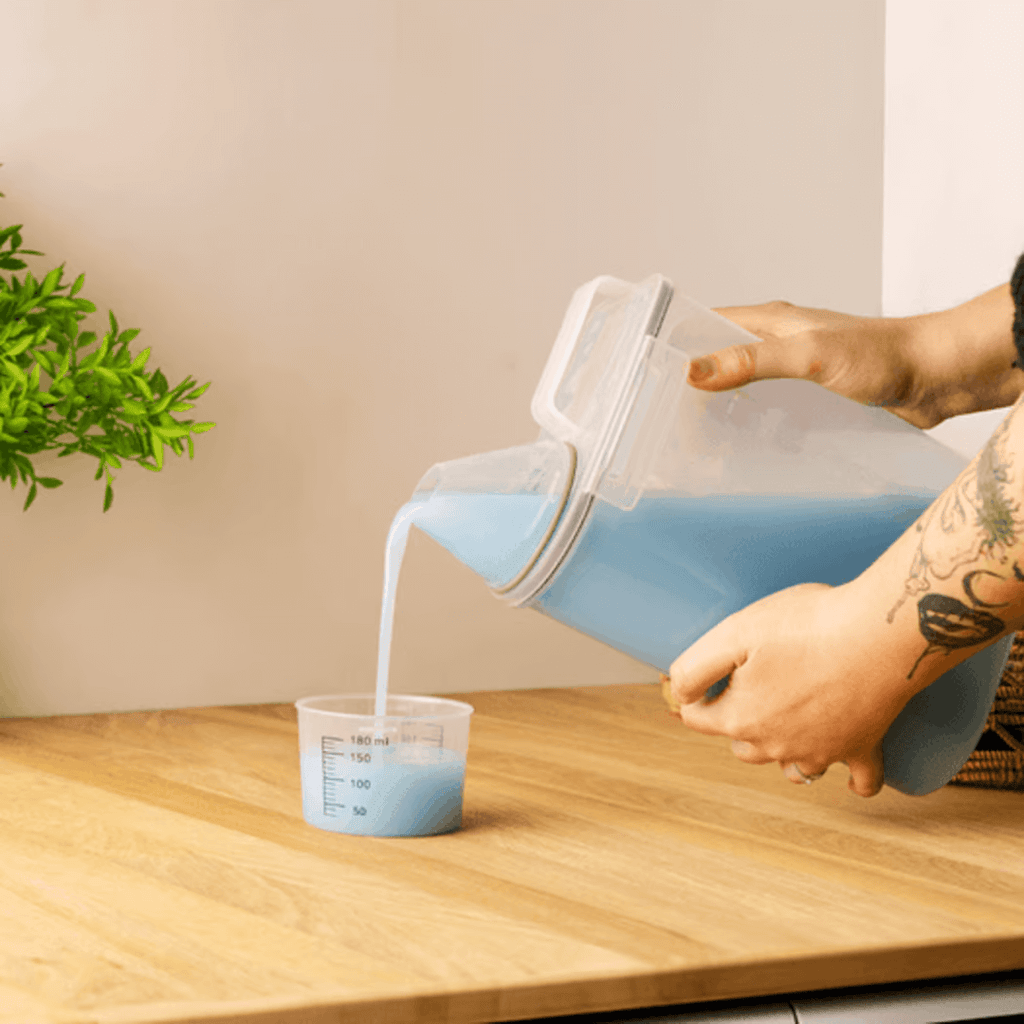 Conjunto de 4 Tarros Herméticos para Alimentos con Taza Medidora de 2,5 Litros