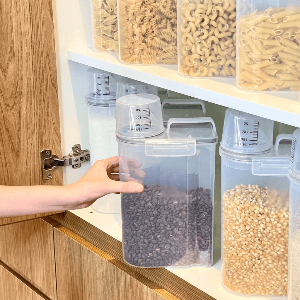 Conjunto de 4 Tarros Herméticos para Alimentos con Taza Medidora de 2,5 Litros