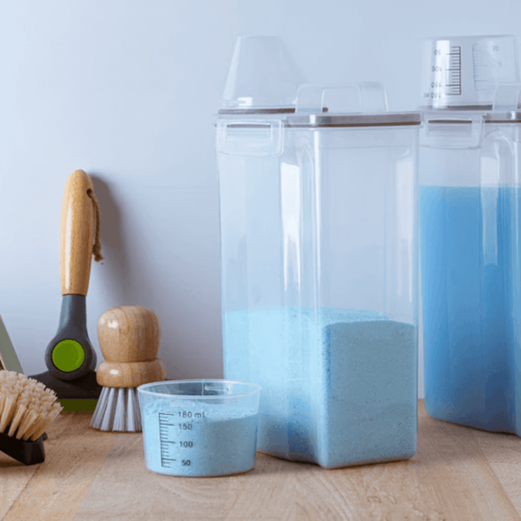 Conjunto de 4 Tarros Herméticos para Alimentos con Taza Medidora de 2,5 Litros