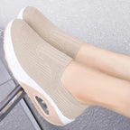 Zapatillas Ortopédicas SlipOn Motion - Tejido Mesh Súper Suave y Amortiguación AIRConfort | Viste Tus Zapatillas Como Un Calcetín